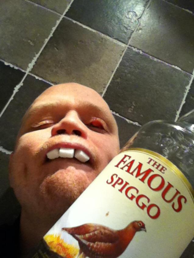 557727_10150676412592685_1017781254_n