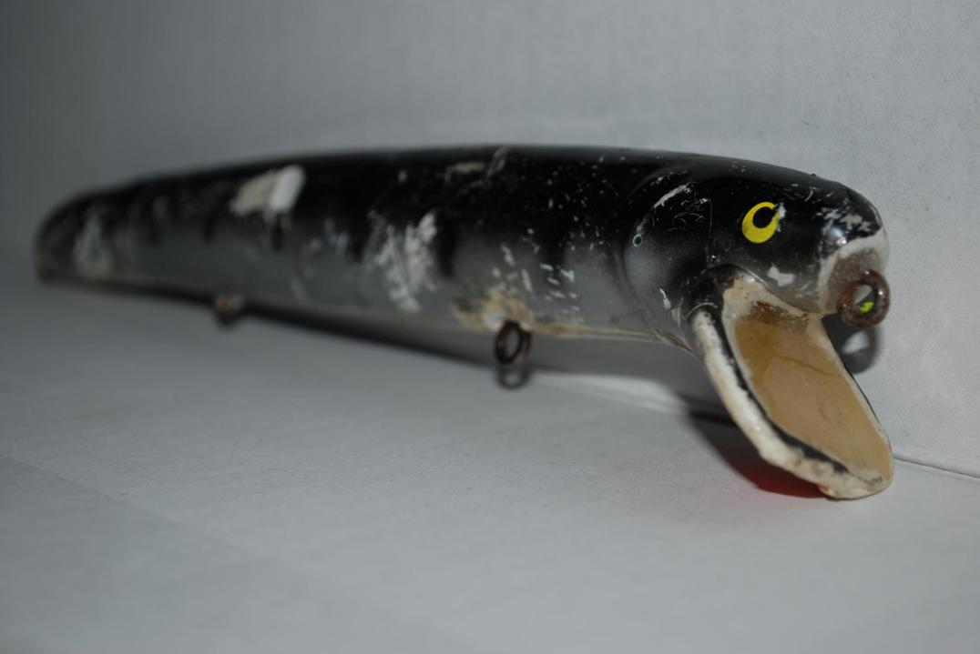 En gammal krigare, värd sin vikt i guld! Nyrenoverad sked, tätat läckorna och bockat nosöglan till 1,5knop-gången som fångar grisar!