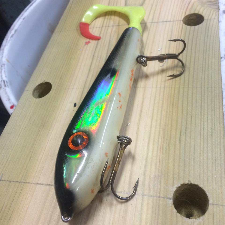 Filip ”HolmeBaits” Holm – Eget, Saddletail.