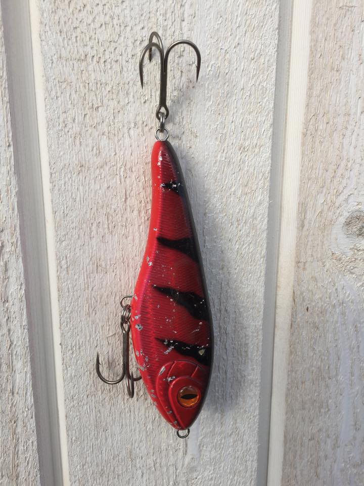 Robert Szorath – Buster Jerk, red flash, shallow.